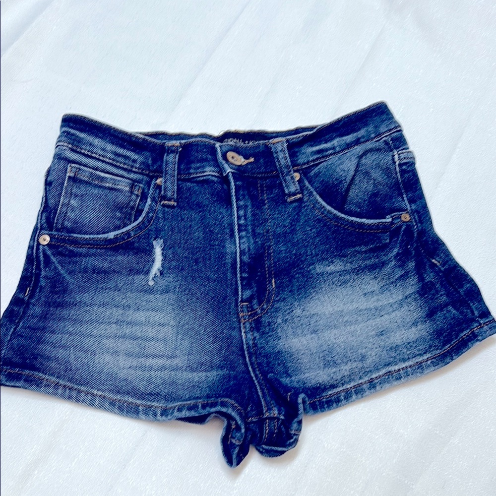 Kendall & Kylie blue stretch denim shorts size 3/26”